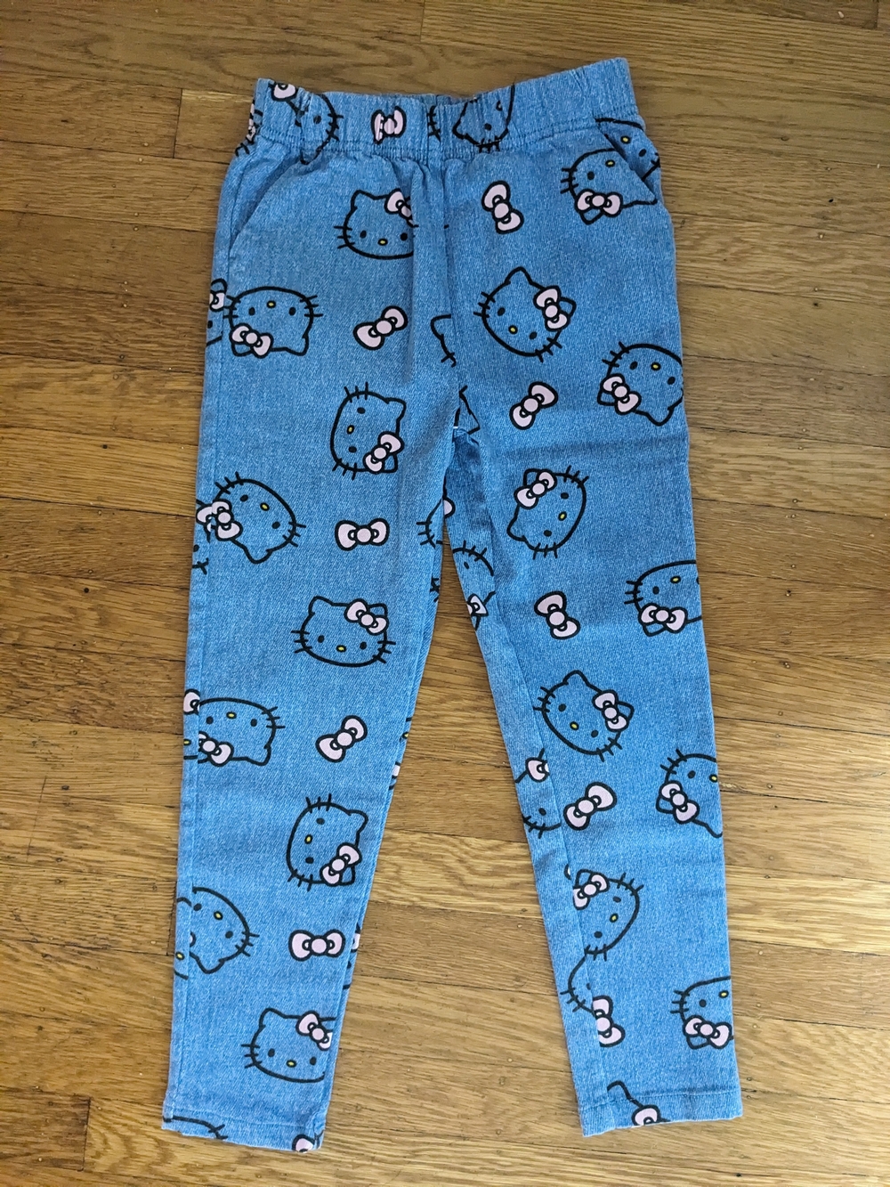Hello Kitty Blue Legging/Jeans with Pink Bow Print
